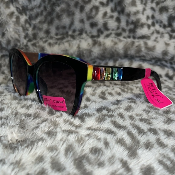 Betsey Johnson Rainbow Pride Bedazzled Sunglasses NWT - Picture 2 of 9
